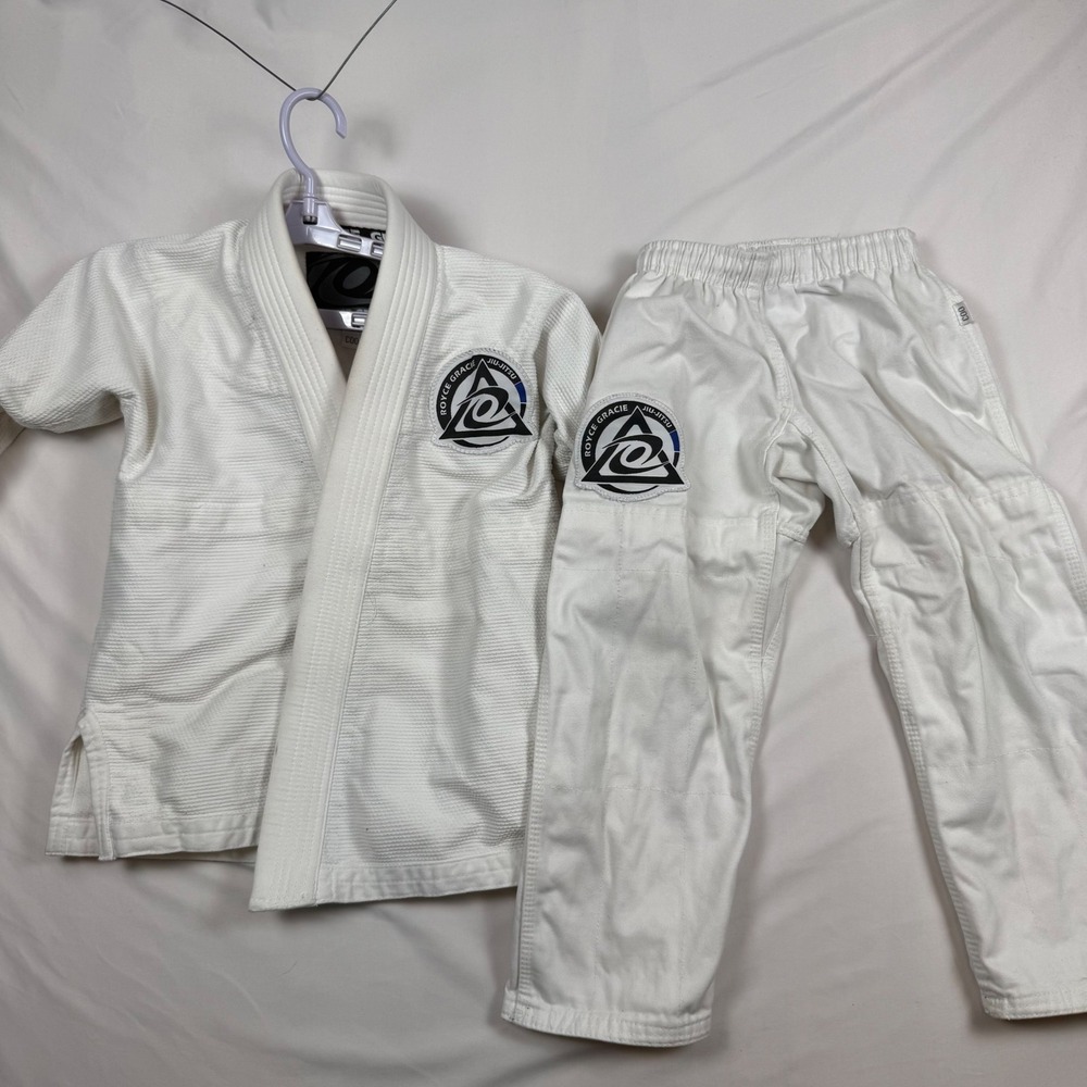 Royce Gracie Jiu-Jitsu Kids Gi Size C00 White BJJ Kimono Uniform Set with Belt